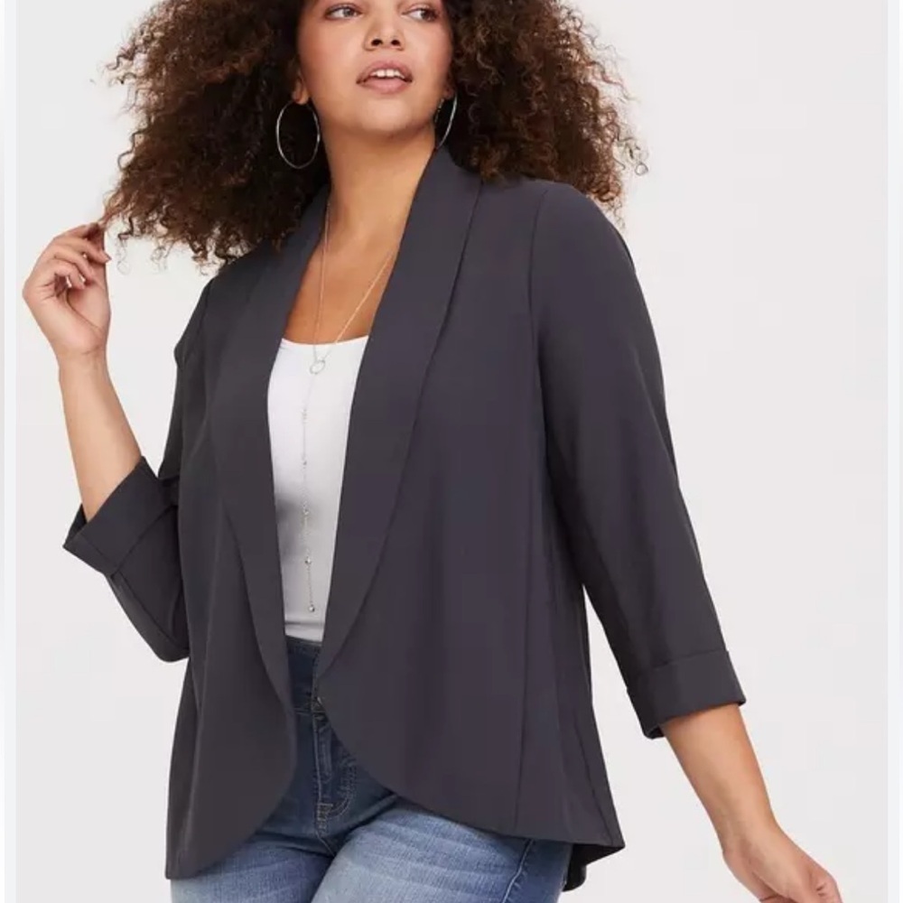 Torrid Charcoal Grey Boyfriend Crepe Blazer Jacket -Size 2